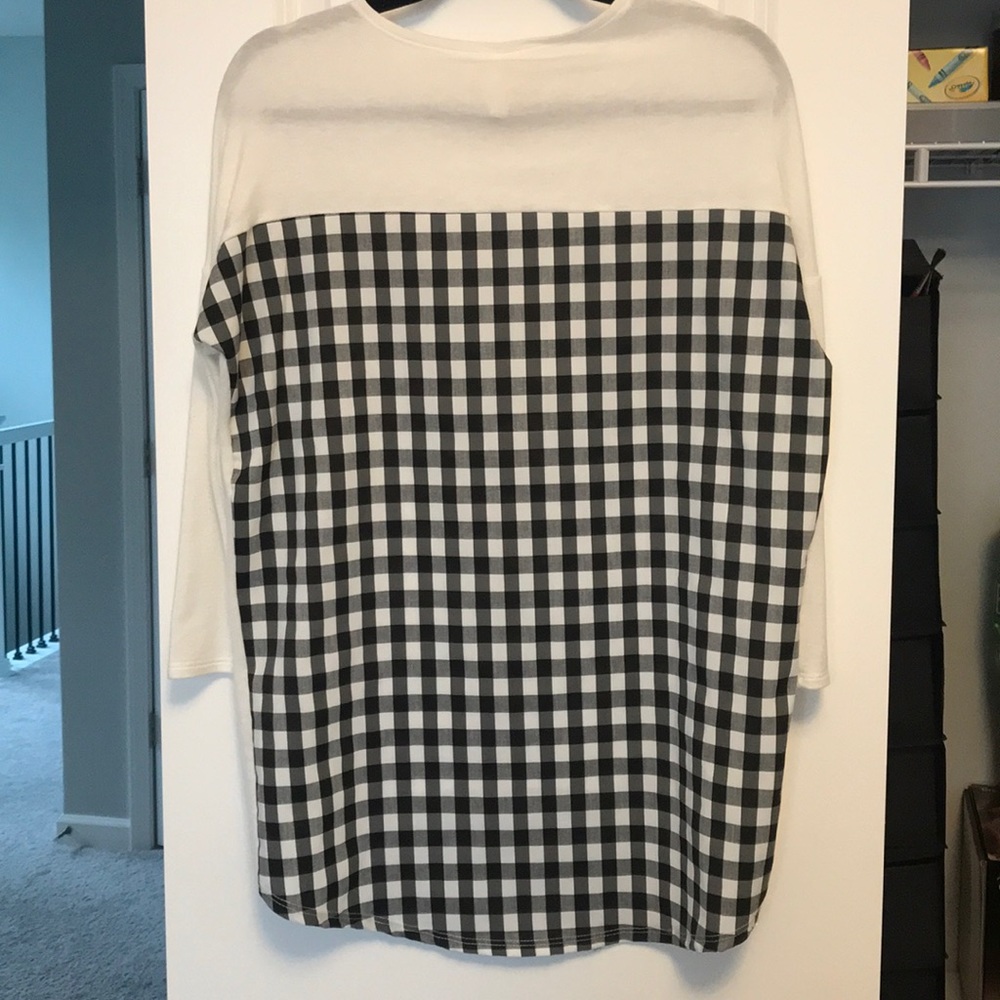 3/4 Length Fall Top Black and White Plaid